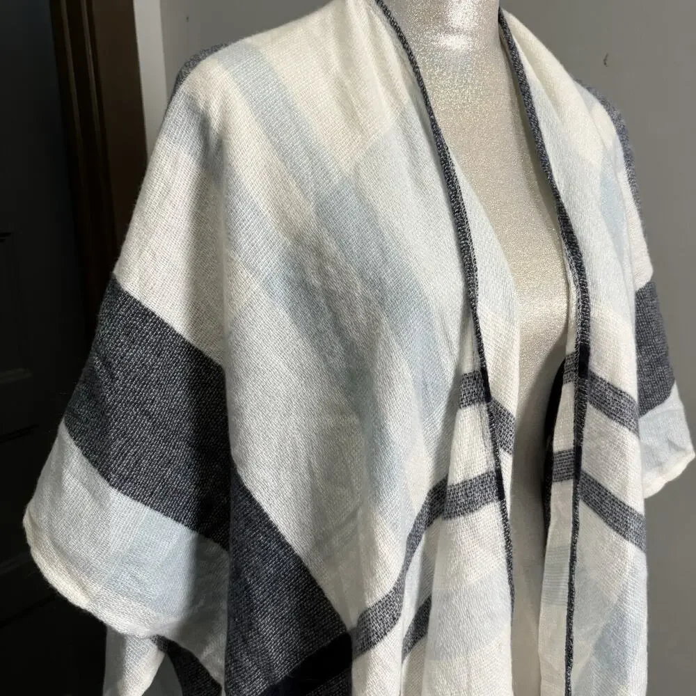 Banana Republic Womens Plaid Fringe Wrap Shawl One Size Poncho